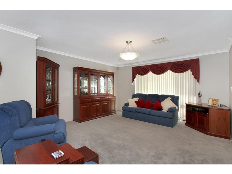 12 Turtle Point Cove, Jandakot WA 6164