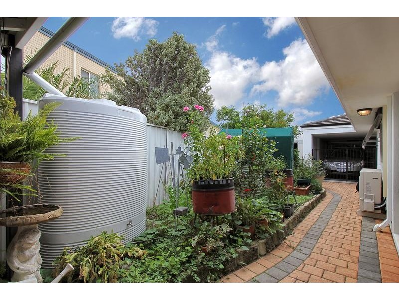 12 Turtle Point Cove, Jandakot WA 6164