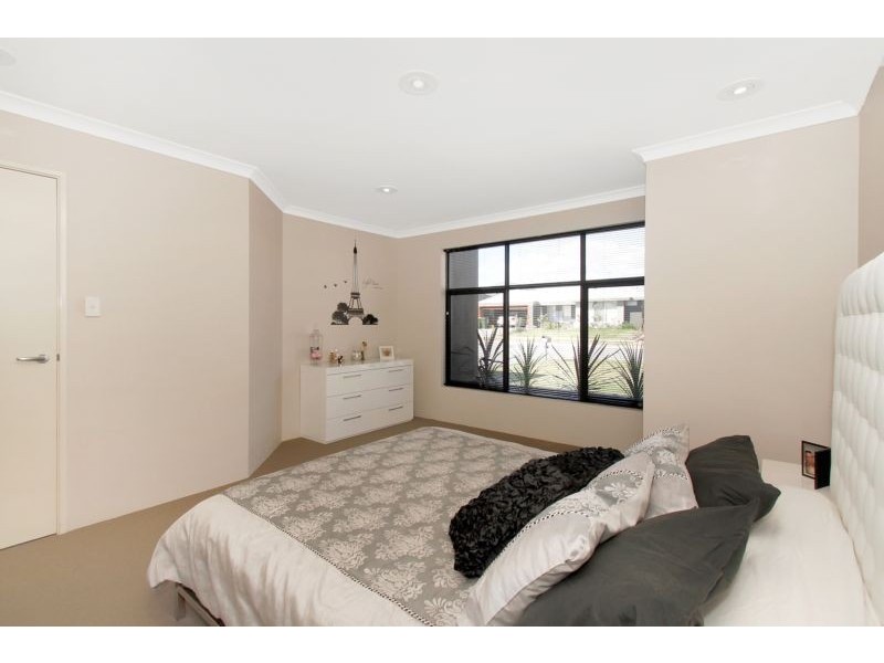 26 Edulis Avenue, Aubin Grove WA 6164