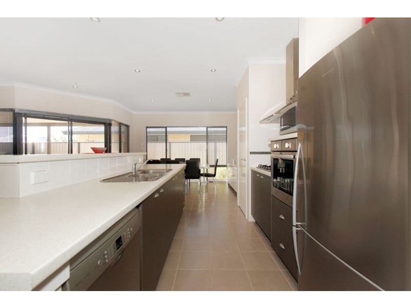 26 Edulis Avenue, Aubin Grove WA 6164