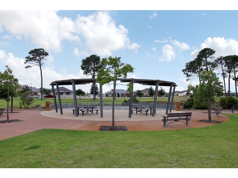 26 Edulis Avenue, Aubin Grove WA 6164