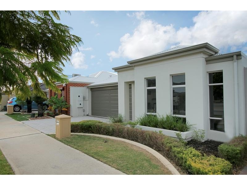 2/2 Twilight Mews, Aubin Grove WA 6164