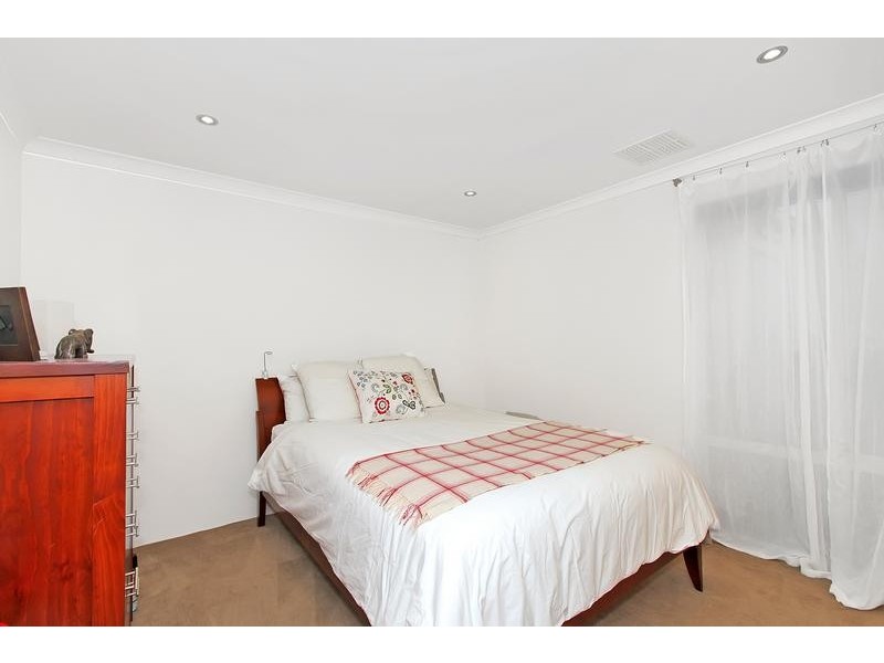 2/2 Twilight Mews, Aubin Grove WA 6164