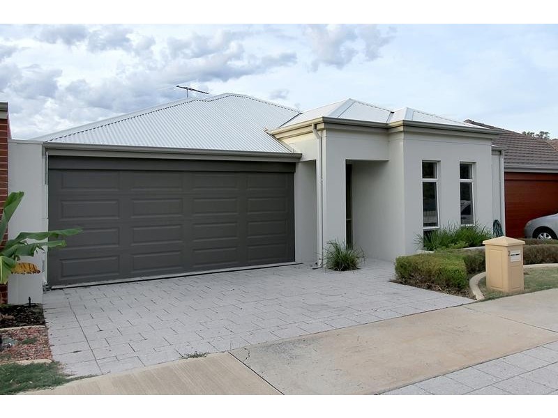 2/2 Twilight Mews, Aubin Grove WA 6164
