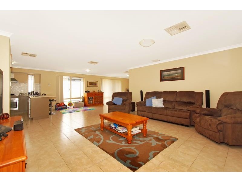 20 Minter Way, Aubin Grove WA 6164