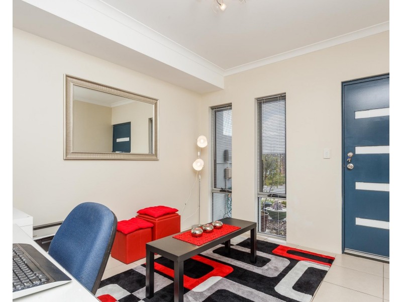 36 Lomond Crescent, Wandi WA 6167