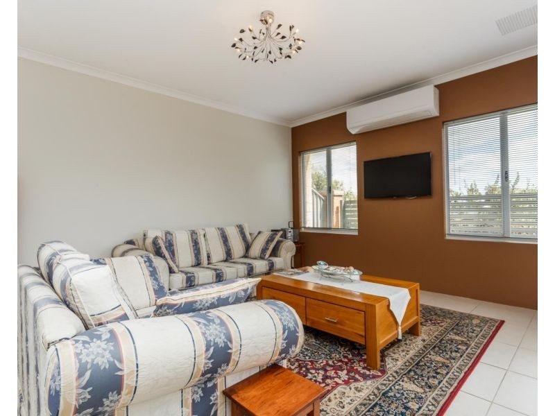 36 Lomond Crescent, Wandi WA 6167