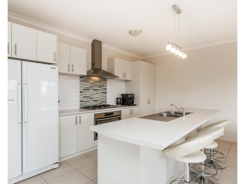 36 Lomond Crescent, Wandi WA 6167
