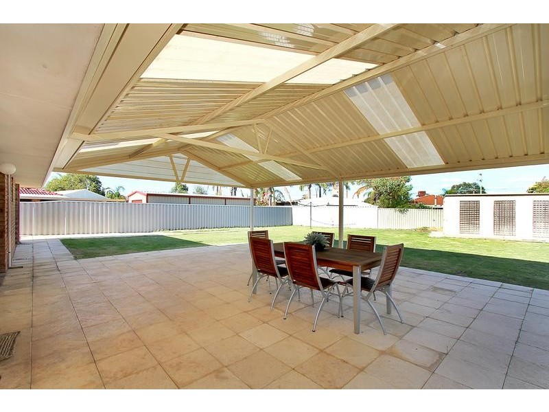 6 Prentice Place, South Lake WA 6164