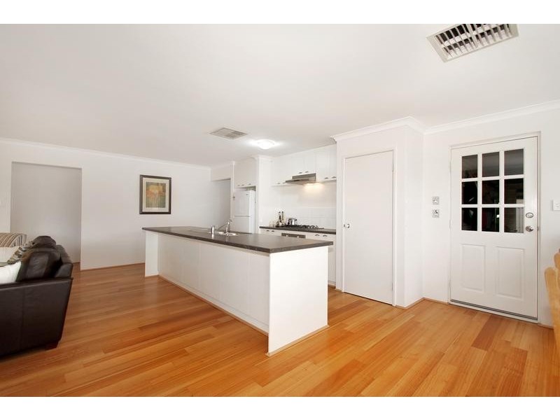 9 Giverny Gardens, Aubin Grove WA 6164
