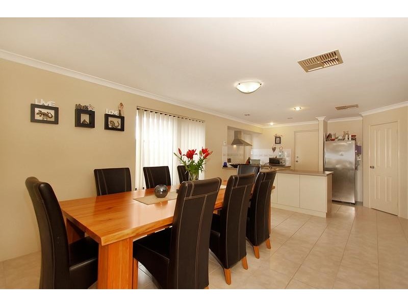 6 Hidcote Turn, Aubin Grove WA 6164