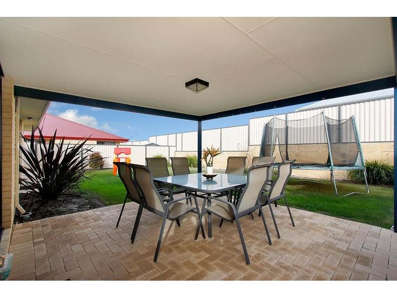 6 Hidcote Turn, Aubin Grove WA 6164