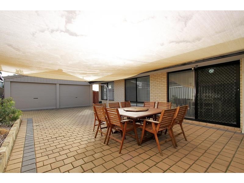 4 Dowerin Close, Beeliar WA 6164