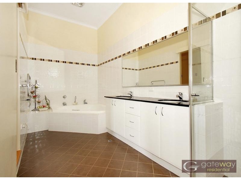 6 Lakes Way, Jandakot WA 6164