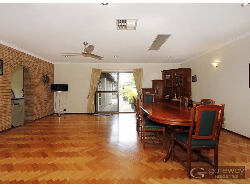 6 Lakes Way, Jandakot WA 6164