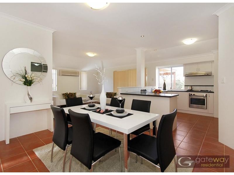 4/25 Ellesmere Circuit, Success WA 6164