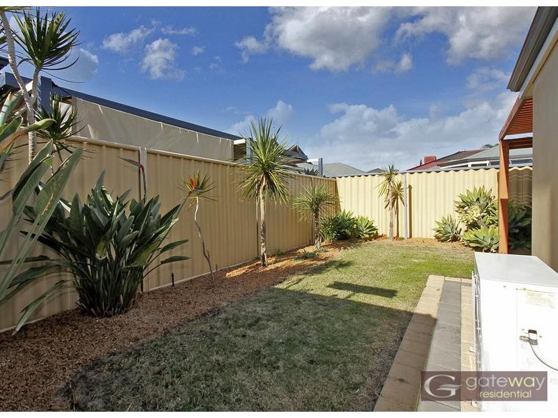 4/25 Ellesmere Circuit, Success WA 6164