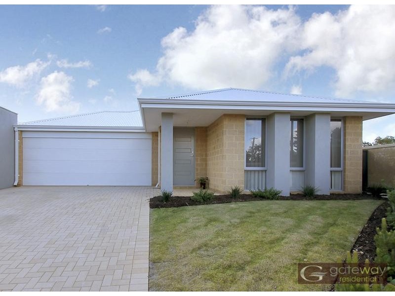 2 Colorado Parade, Aubin Grove WA 6164