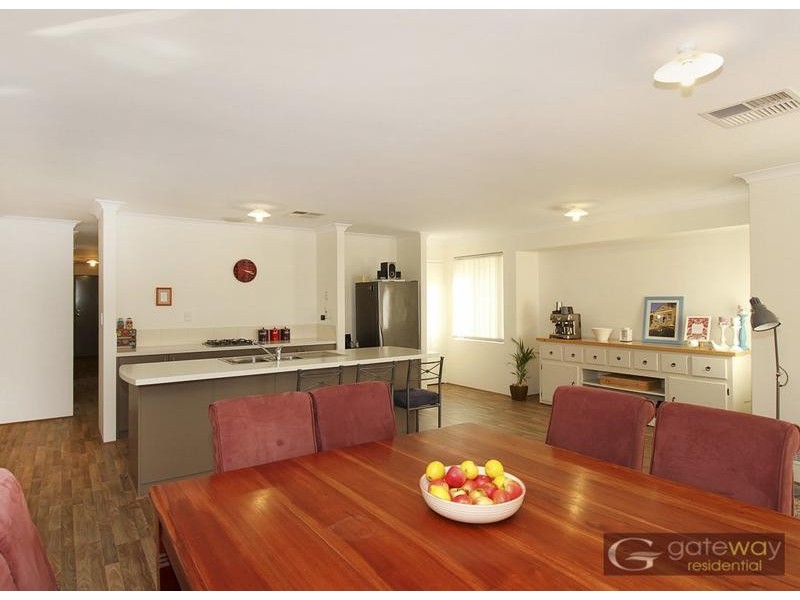 2 Colorado Parade, Aubin Grove WA 6164