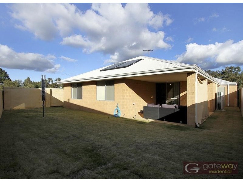 2 Colorado Parade, Aubin Grove WA 6164