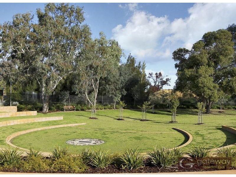 2 Colorado Parade, Aubin Grove WA 6164