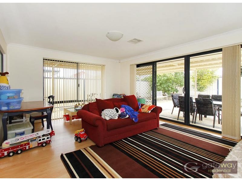 7 Beaumont Parkway, Success WA 6164