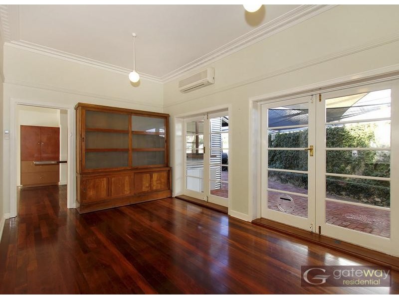 21 Boronia Crescent, City Beach WA 6015