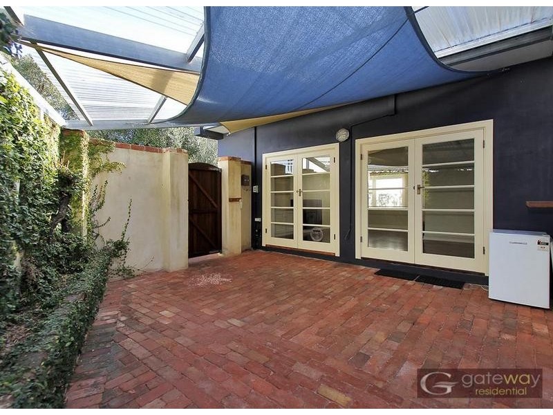 21 Boronia Crescent, City Beach WA 6015