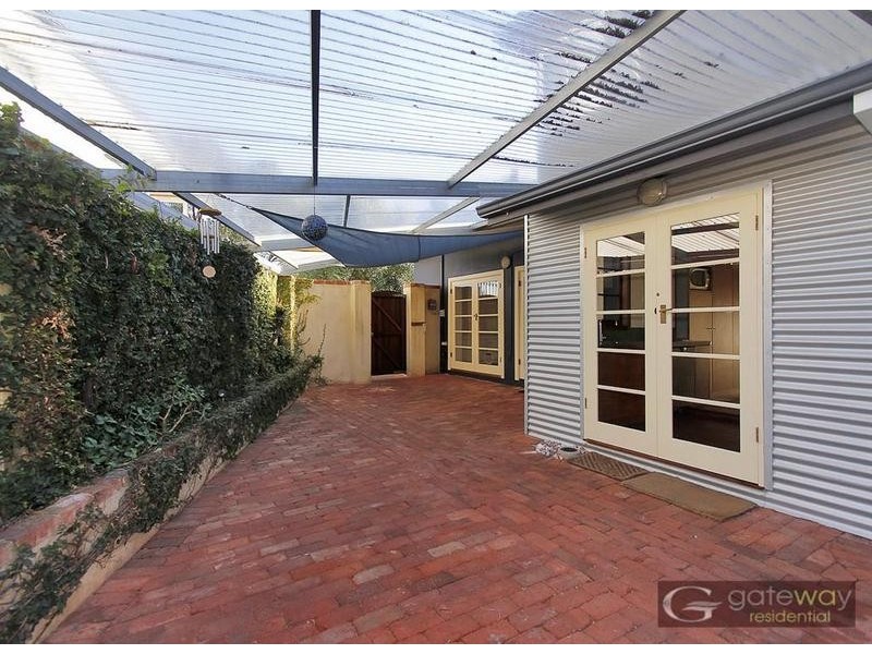 21 Boronia Crescent, City Beach WA 6015