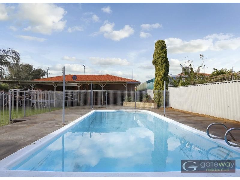 45 Hamilton Road, Hamilton Hill WA 6163