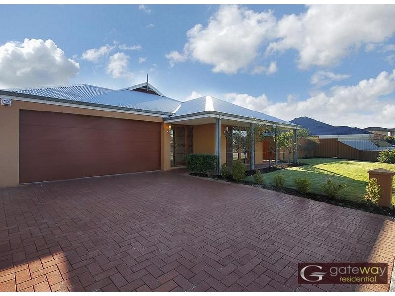 16 Ashendon Boulevard, Hammond Park WA 6164