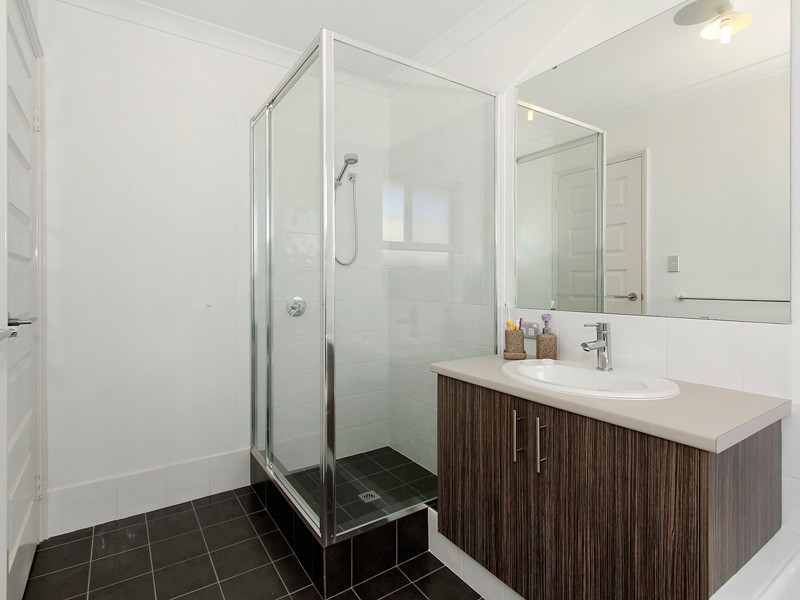 8 Belmore Bend, Aubin Grove WA 6164