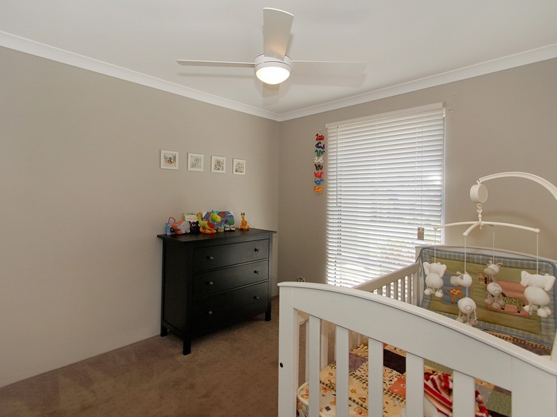 8 Belmore Bend, Aubin Grove WA 6164