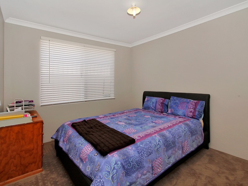 8 Belmore Bend, Aubin Grove WA 6164