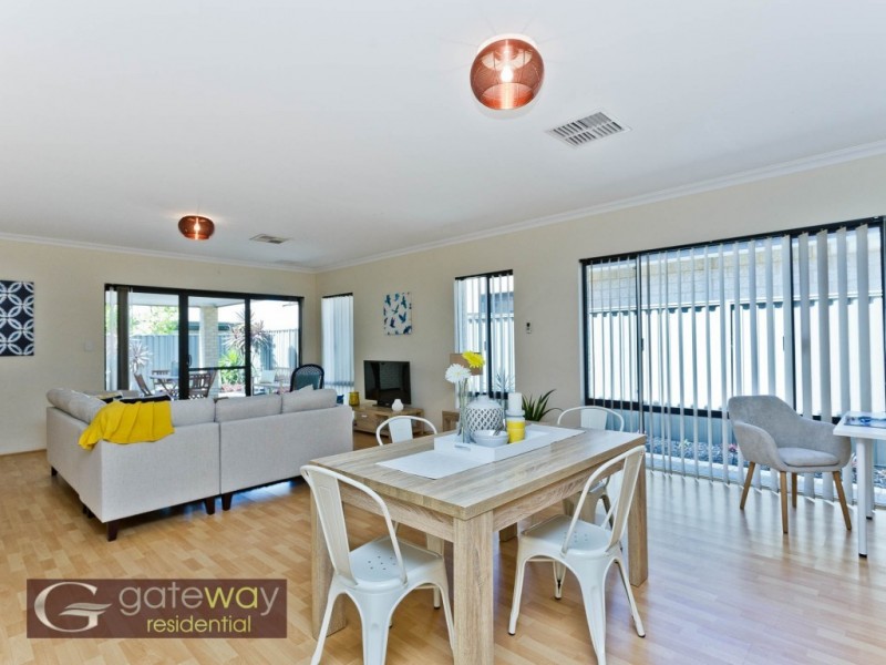 42 Whittaker Turn, Piara Waters WA 6112