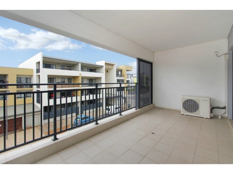 18/2 Stockton Bend, Cockburn Central WA 6164
