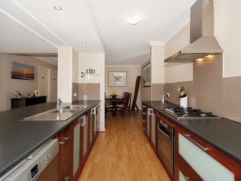 56 Glenbawn Drive, South Lake WA 6164