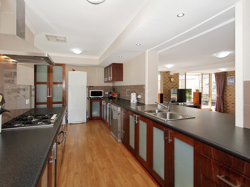 56 Glenbawn Drive, South Lake WA 6164
