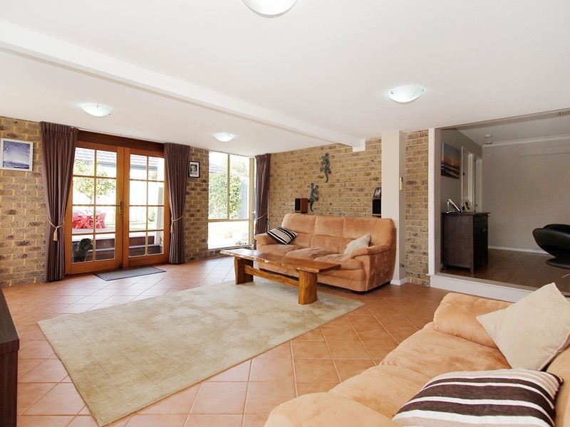 56 Glenbawn Drive, South Lake WA 6164