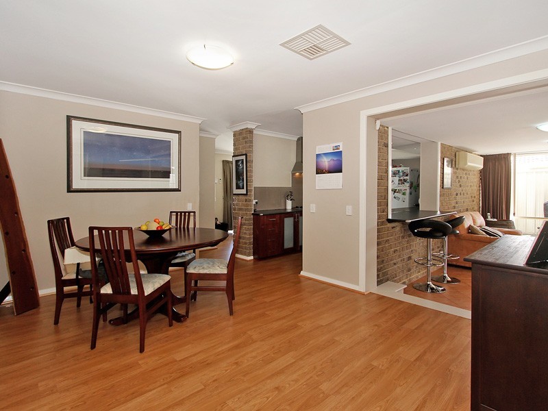 56 Glenbawn Drive, South Lake WA 6164