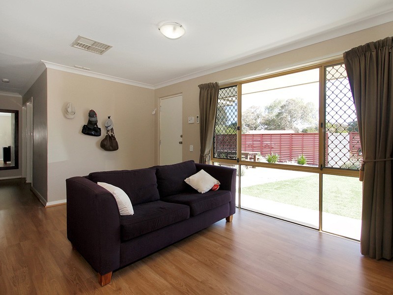 56 Glenbawn Drive, South Lake WA 6164