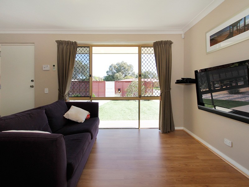 56 Glenbawn Drive, South Lake WA 6164