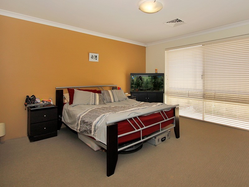 12 Berry Way, Bertram WA 6167