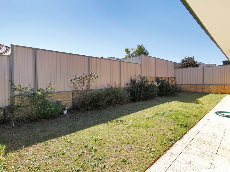12 Berry Way, Bertram WA 6167