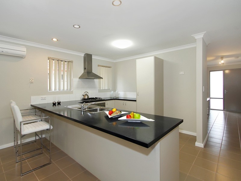 6 Nankeen Elbow, Beeliar WA 6164