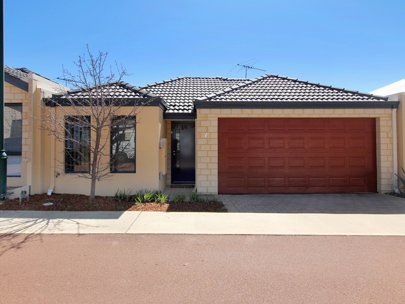 7/31 Barfield Road, Hammond Park WA 6164