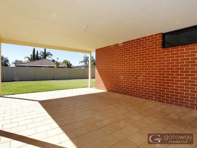 21 Jonquil Loop, Seville Grove WA 6112