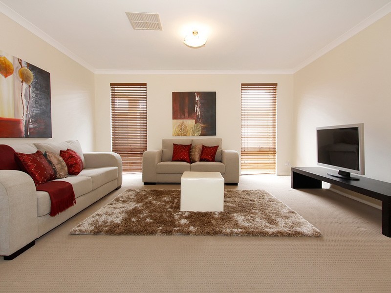 6 Seville Way, Aubin Grove WA 6164