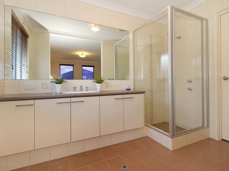 6 Seville Way, Aubin Grove WA 6164