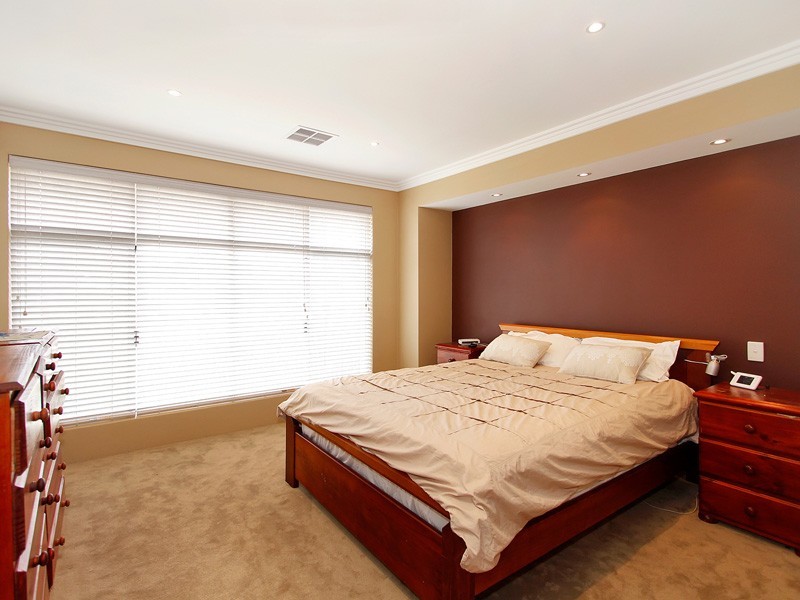 21 Kesiya Turn, Aubin Grove WA 6164